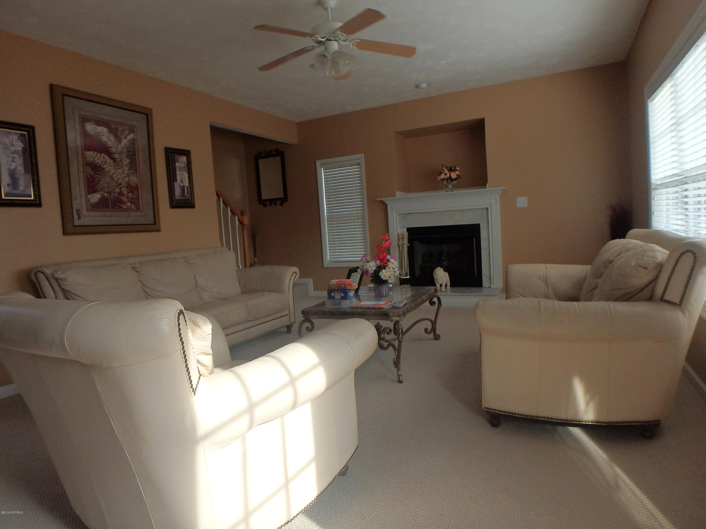 219 Middle Ridge Drive Hubert, NC 28539 - Photo 4 of 21 Great Room 2