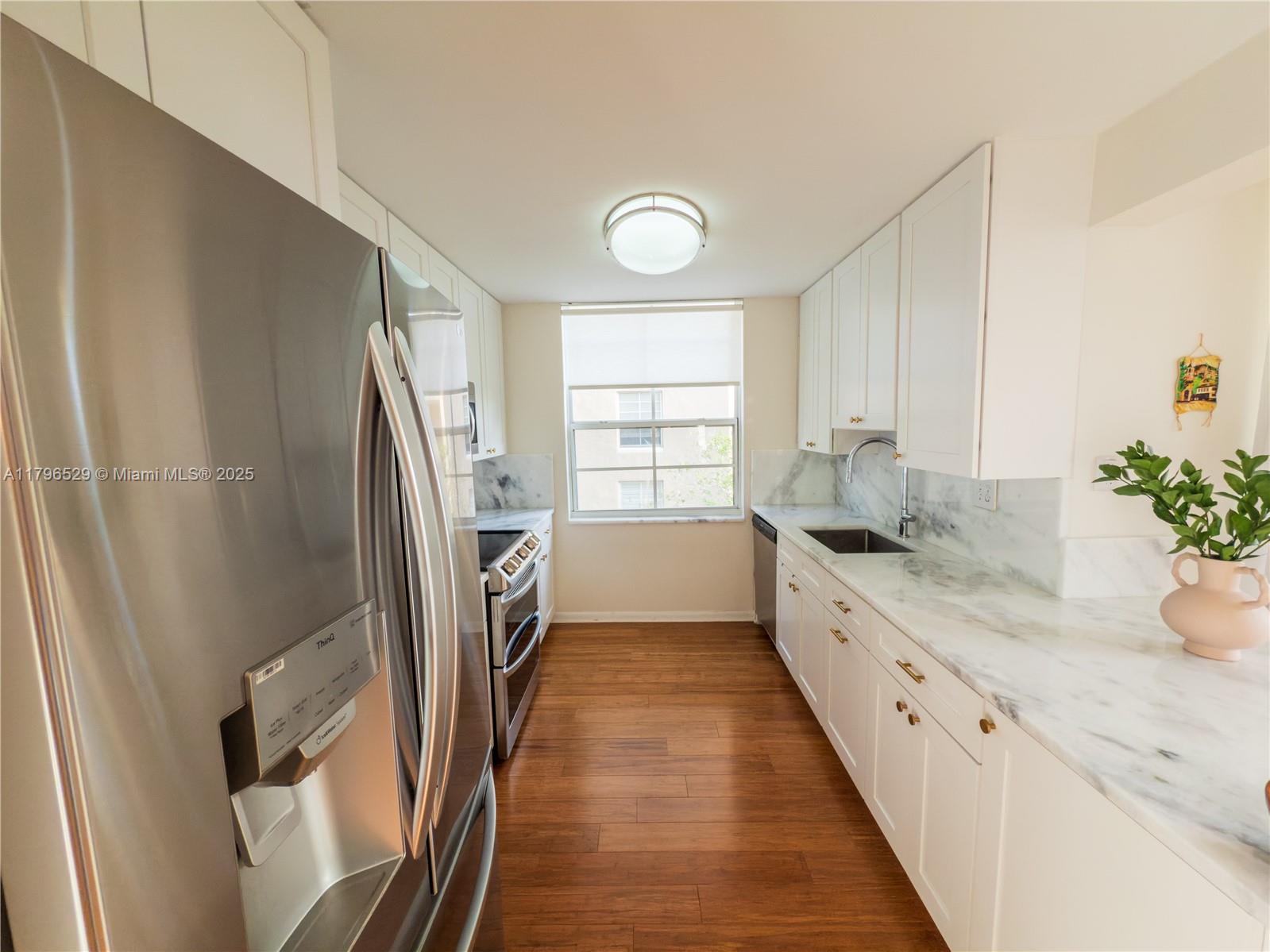 520 Southeast 5th Avenue, Unit 3302 Fort Lauderdale, FL 33301 - Photo 13 of 40