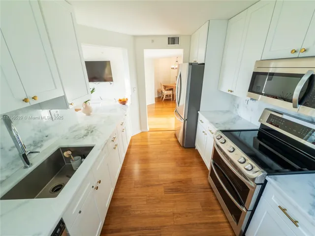 $479,000 | 520 Southeast 5th Avenue, Unit 3302, Fort Lauderdale, FL 33301