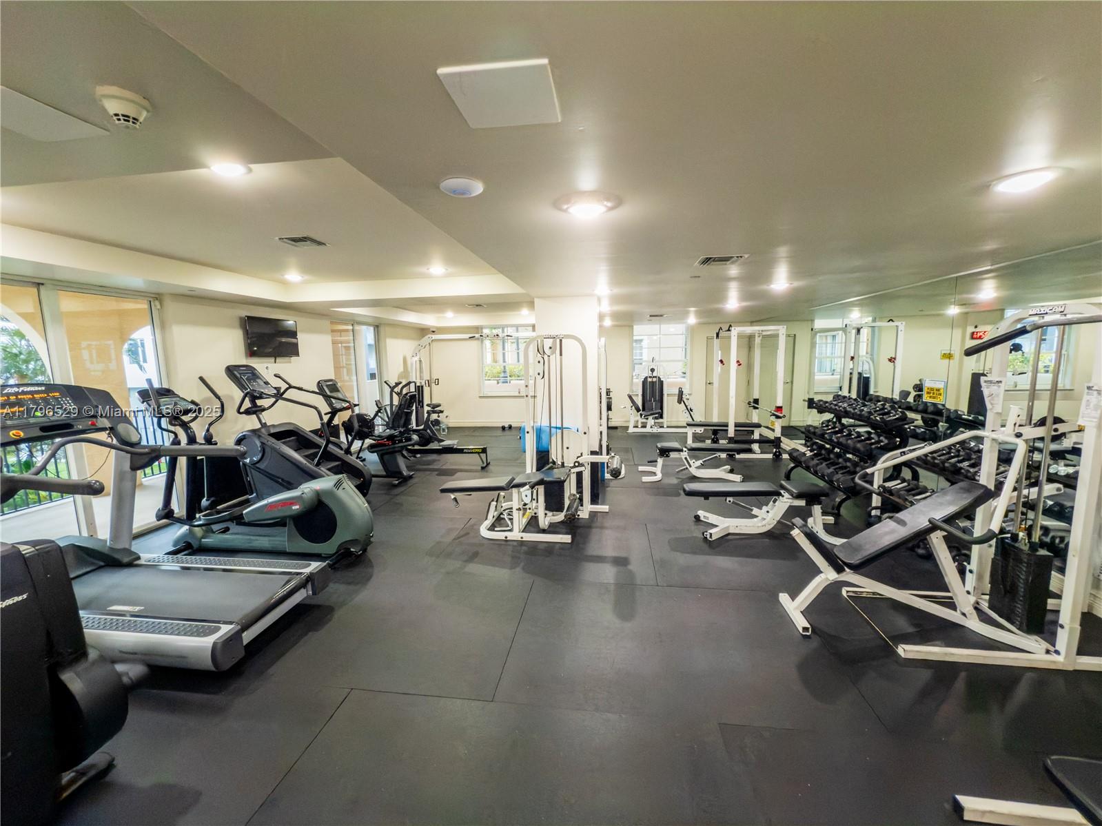 520 Southeast 5th Avenue, Unit 3302 Fort Lauderdale, FL 33301 - Photo 38 of 40