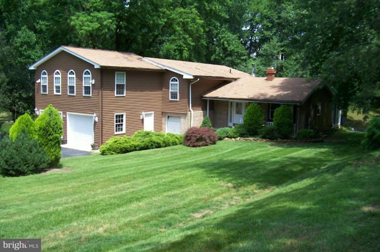 10810 Vista Road Columbia, MD 21044 - Photo 12 of 19 10810 Vista on .92 acres