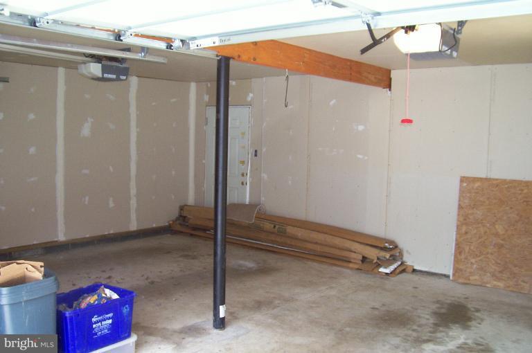 10810 Vista Road Columbia, MD 21044 - Photo 9 of 19 Interior (Garage)