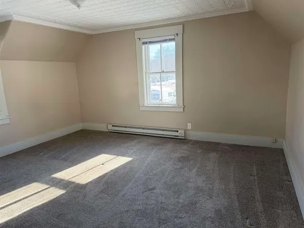 $1,850 | 283 Chesley Hill Road, Unit B, Rochester, NH 03839