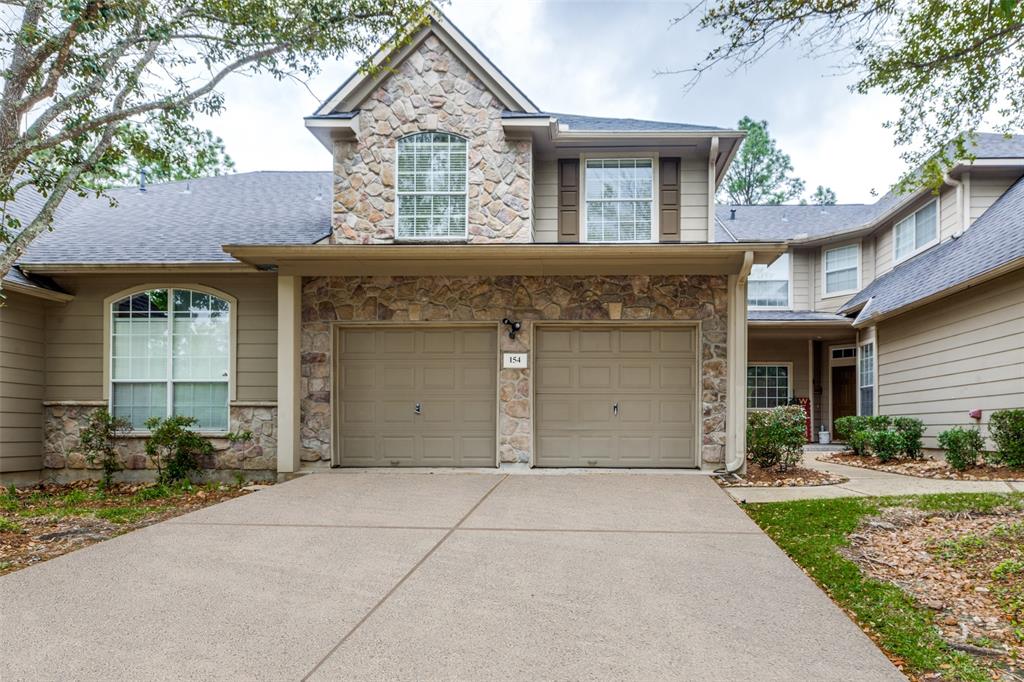 154 North Valley Oaks Cir