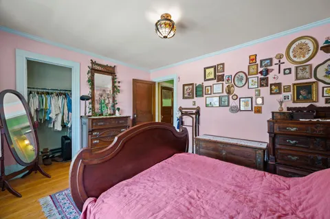 $239,900 | 2903 West Mc Kinley Boulevard, Milwaukee, WI 53208