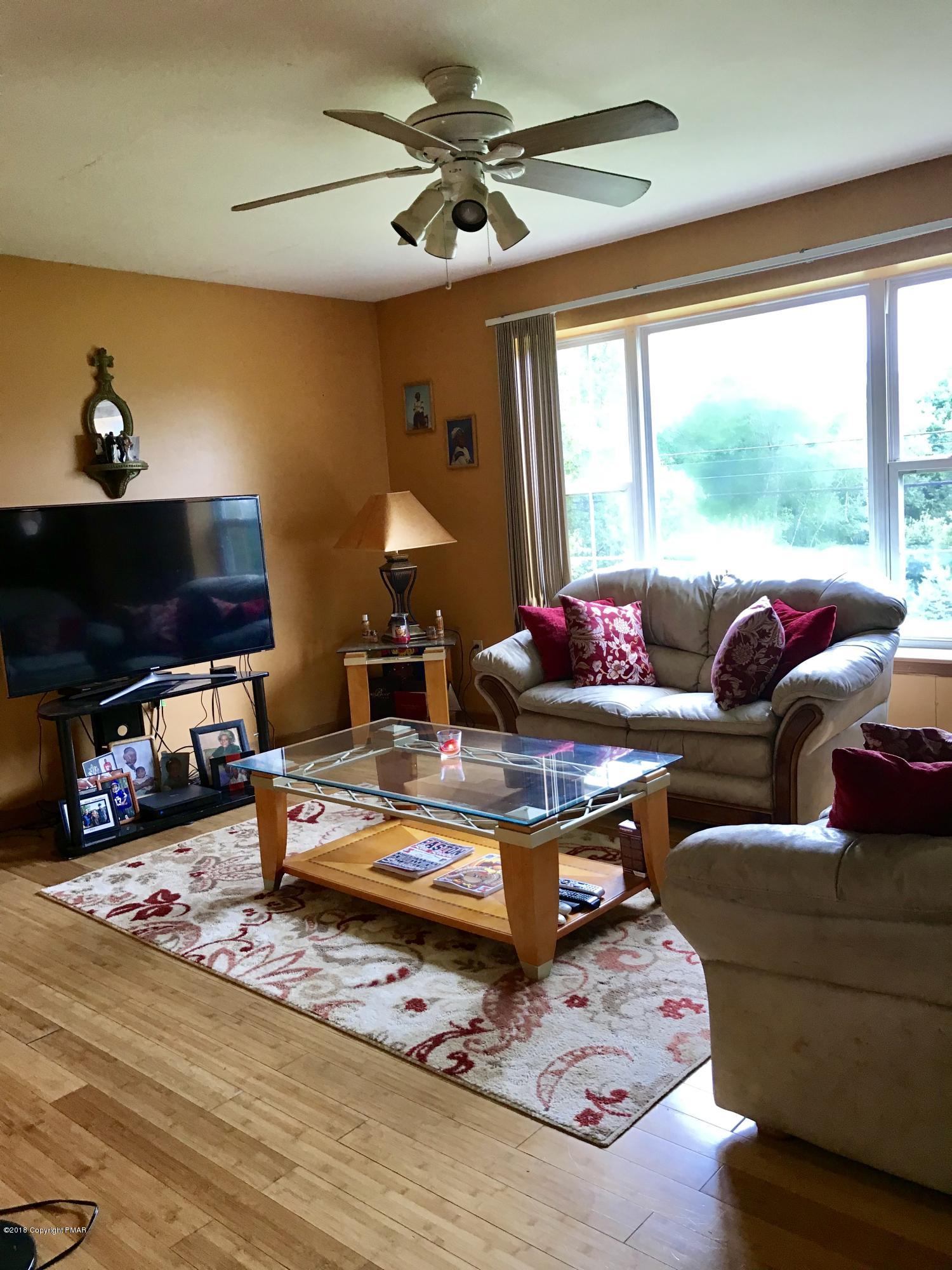 620 Mountain Road Albrightsville, PA 18210 - Photo 8 of 22 BD3A6589-0554-4CB9-AFAA-328F7B6EB3C1