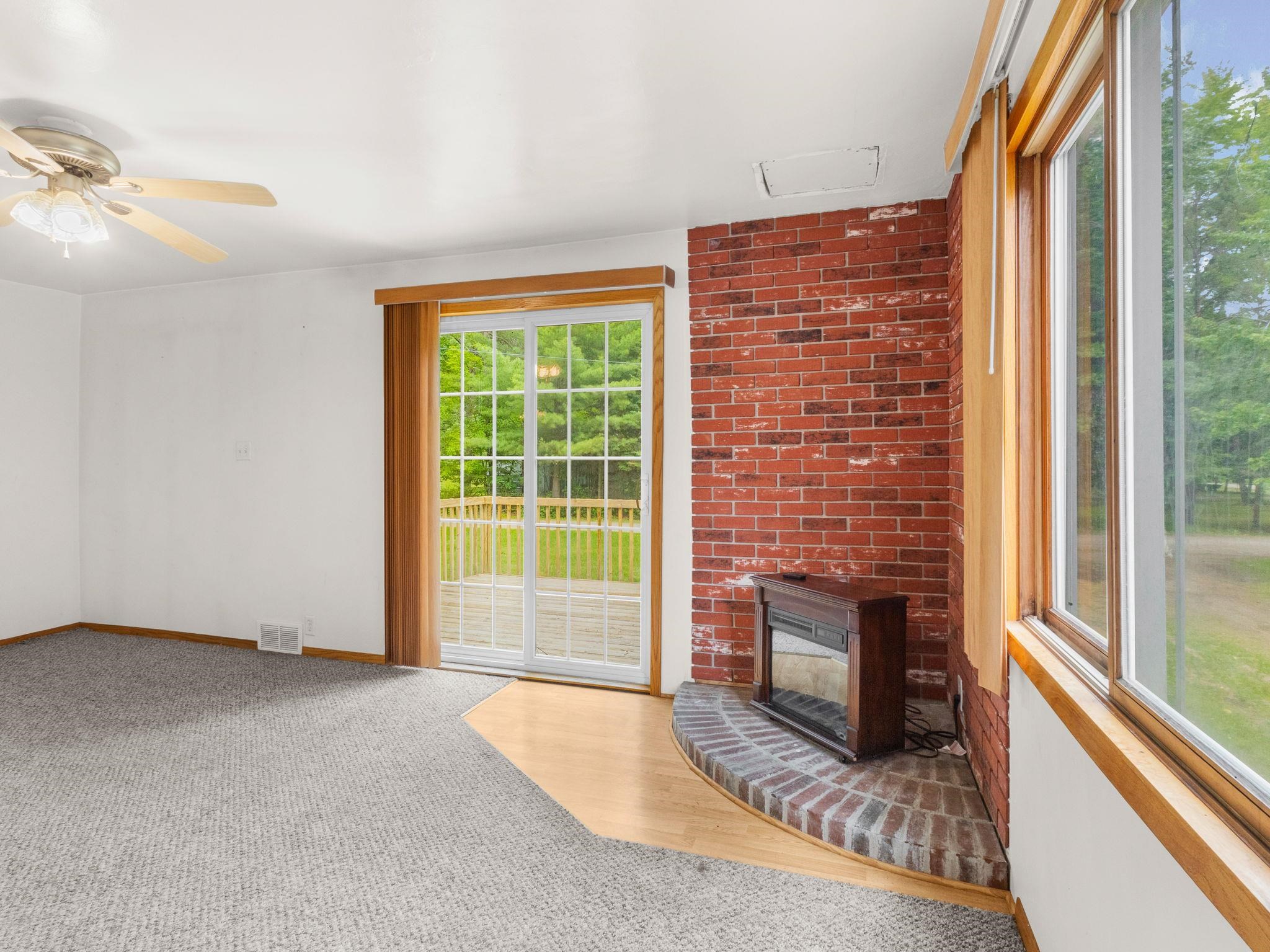 W605 Wiegers Road Marinette, WI 54143 - Photo 9 of 24