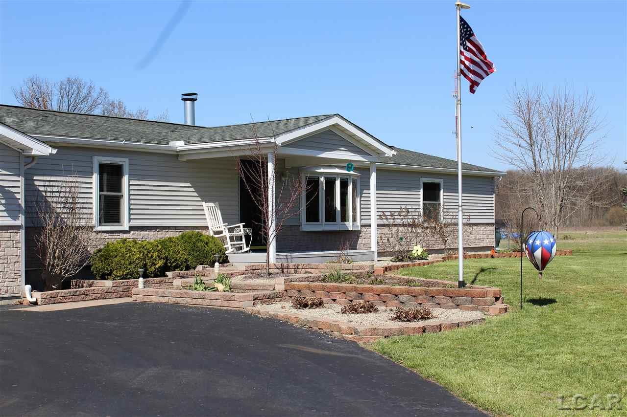 11160 Darling Road Milan, MI 48160 - Photo 5 of 52 31346046-4.JPG