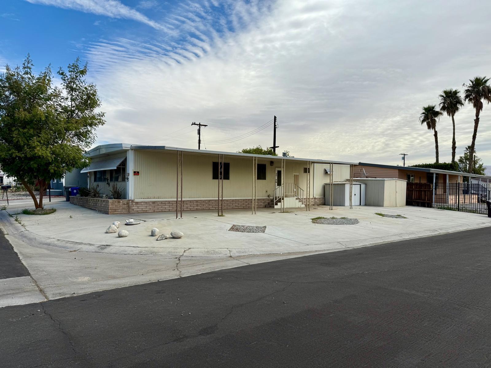 32420 Sonoma Circle Thousand Palms, CA 92276 - Photo 3 of 17 WhatsApp Image 2025-03-20 at 3.24.43 PM(