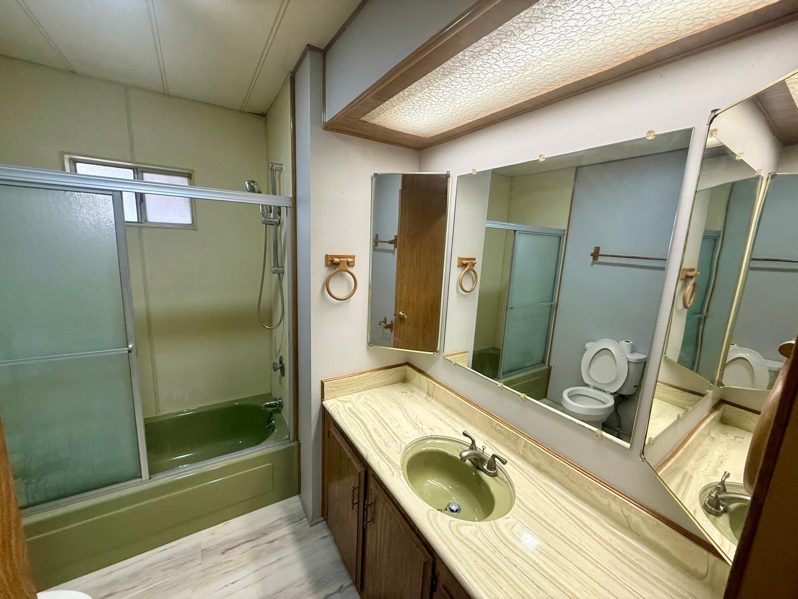 32420 Sonoma Circle Thousand Palms, CA 92276 - Photo 7 of 17 WhatsApp Image 2025-03-20 at 3.24.43 PM(