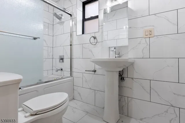 $2,500 | 108 Paine Avenue, Unit 1, Irvington, NJ 07111