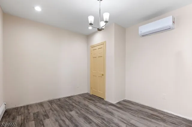 $2,500 | 108 Paine Avenue, Unit 1, Irvington, NJ 07111