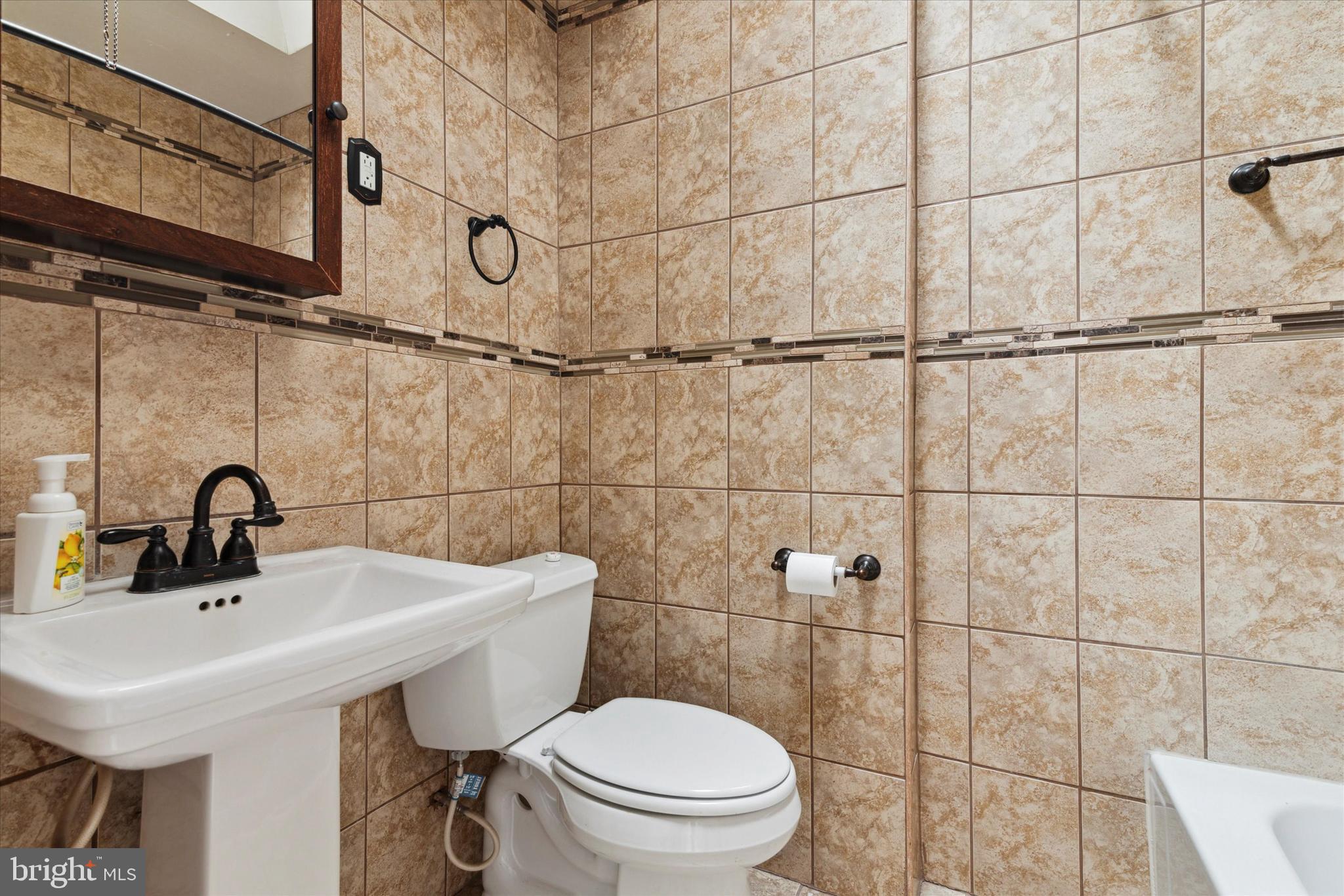 8538 Provident Road Philadelphia, PA 19150 - Photo 15 of 16 Gallery Image 15