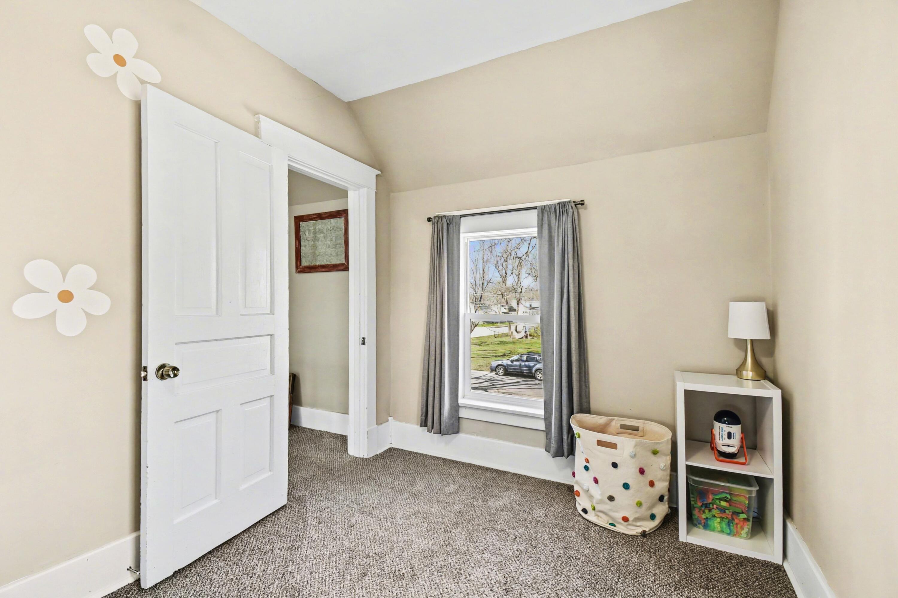 207 South Locust Street Wayland, MI 49348 - Photo 20 of 30 021_file_5601