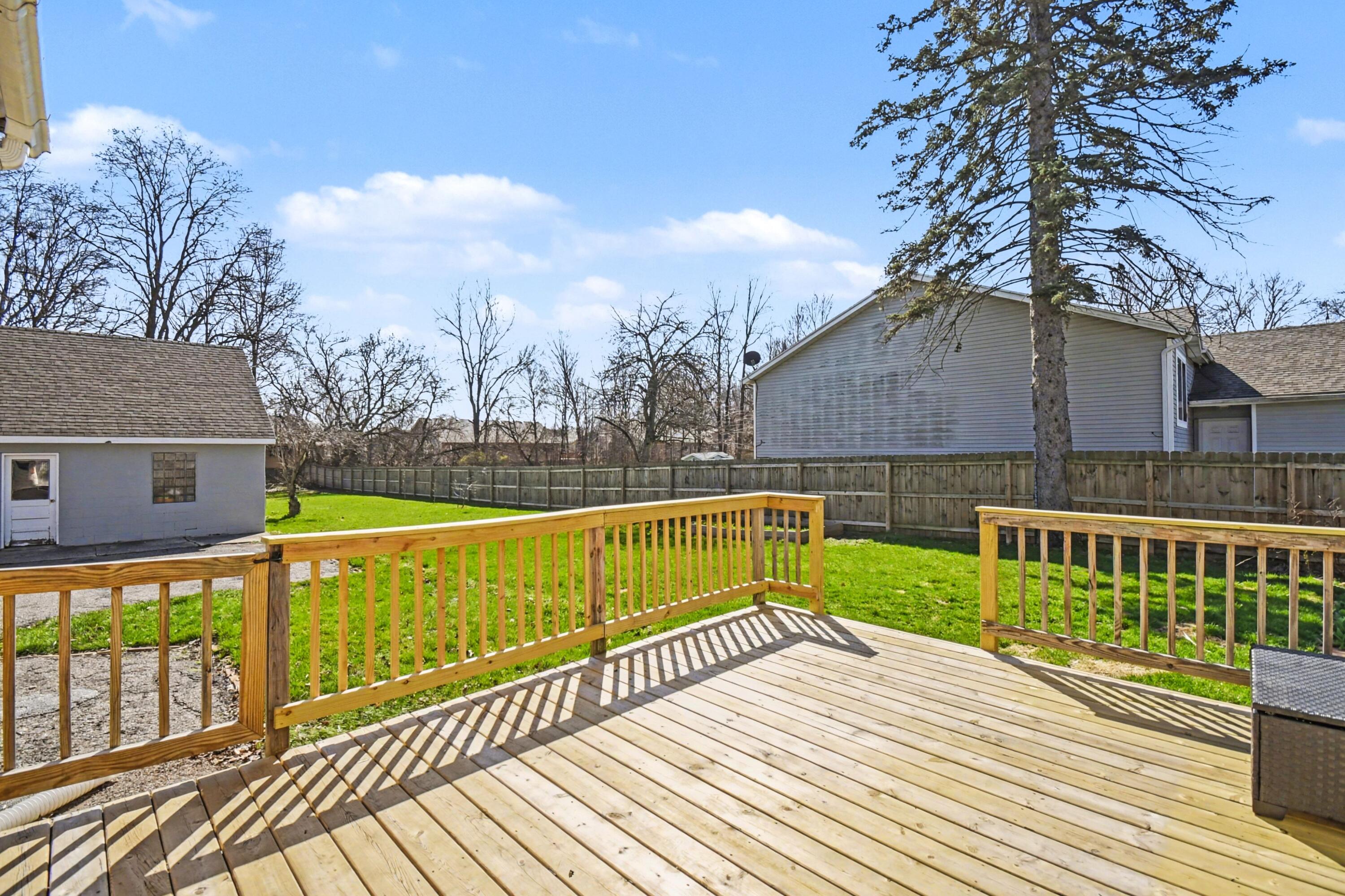 207 South Locust Street Wayland, MI 49348 - Photo 23 of 30 023_file_6712