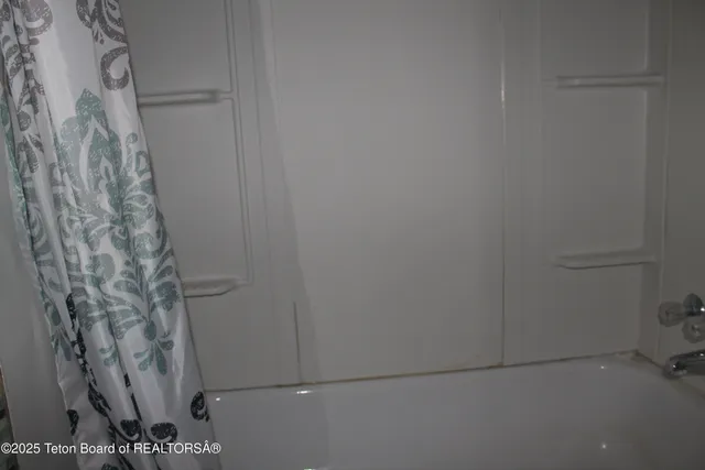 $150,000 | 7 North Schmid Drive, La Barge, WY 83123