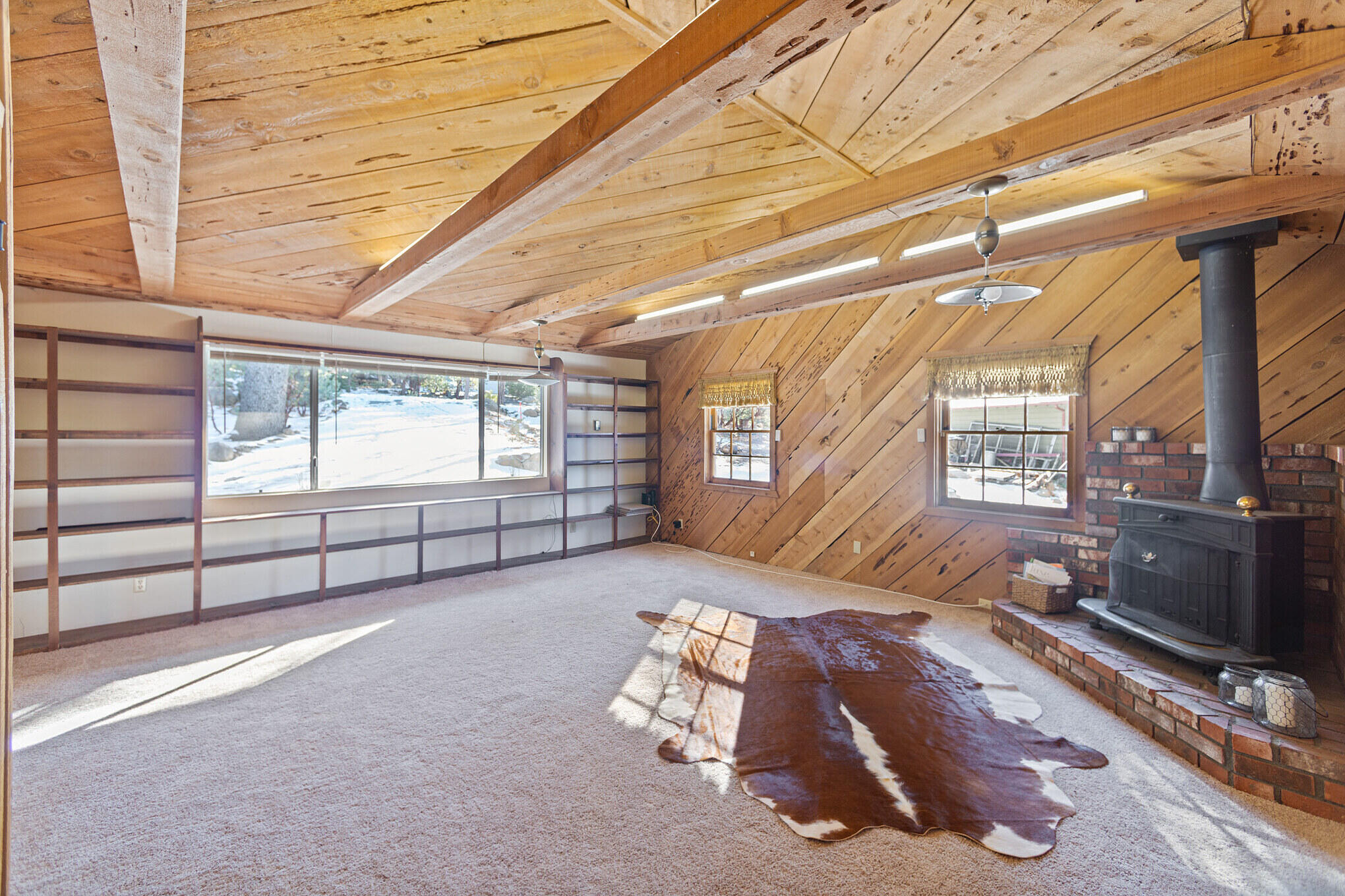 25465 Seneca Road Idyllwild, CA 92549 - Photo 17 of 38 a room with natural light