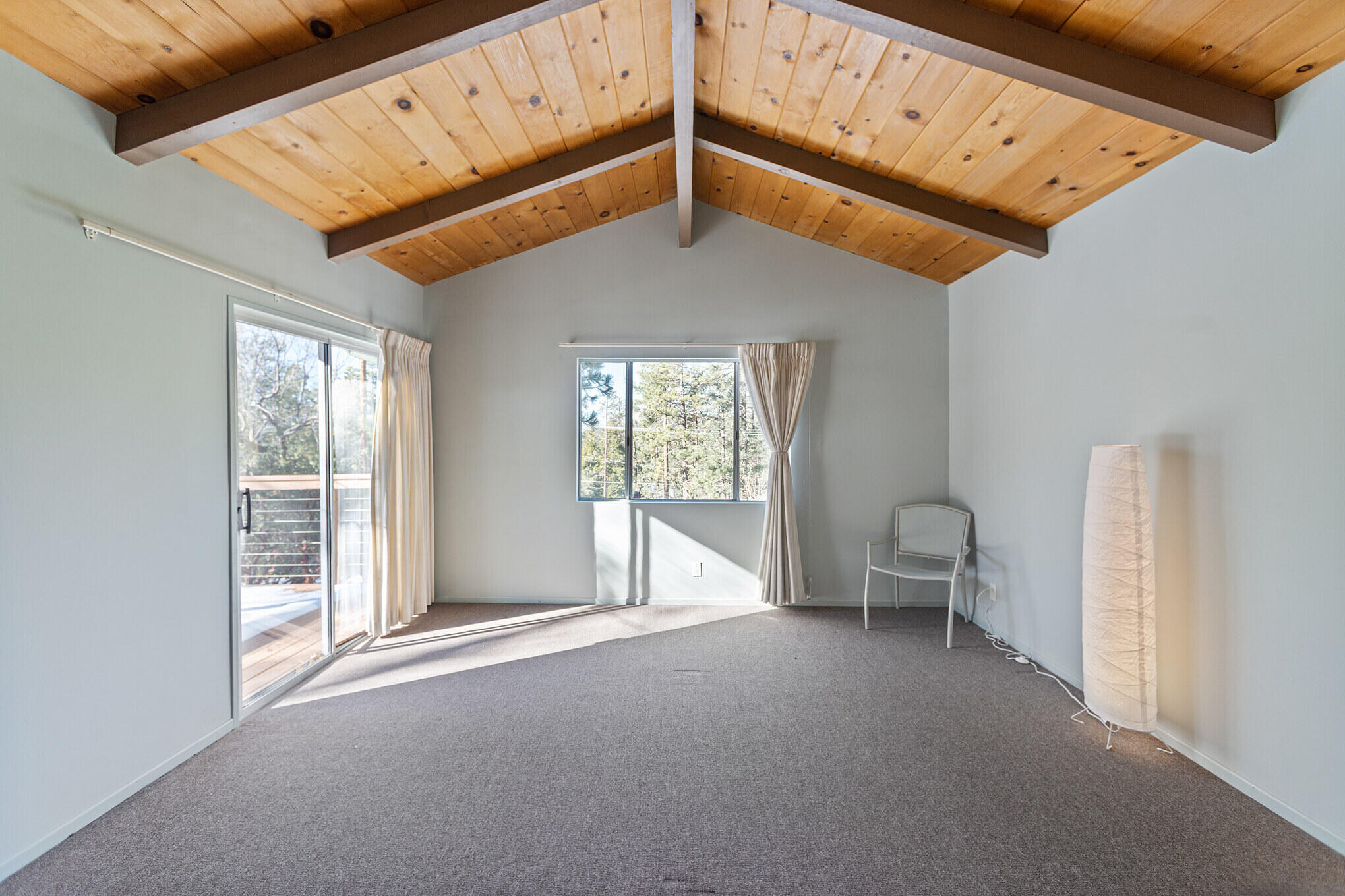 25465 Seneca Road Idyllwild, CA 92549 - Photo 22 of 38 a view of livingroom with furniture