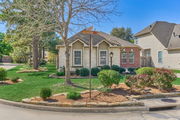 $399,000 | 3 Julienne Trace, The Woodlands, TX 77381