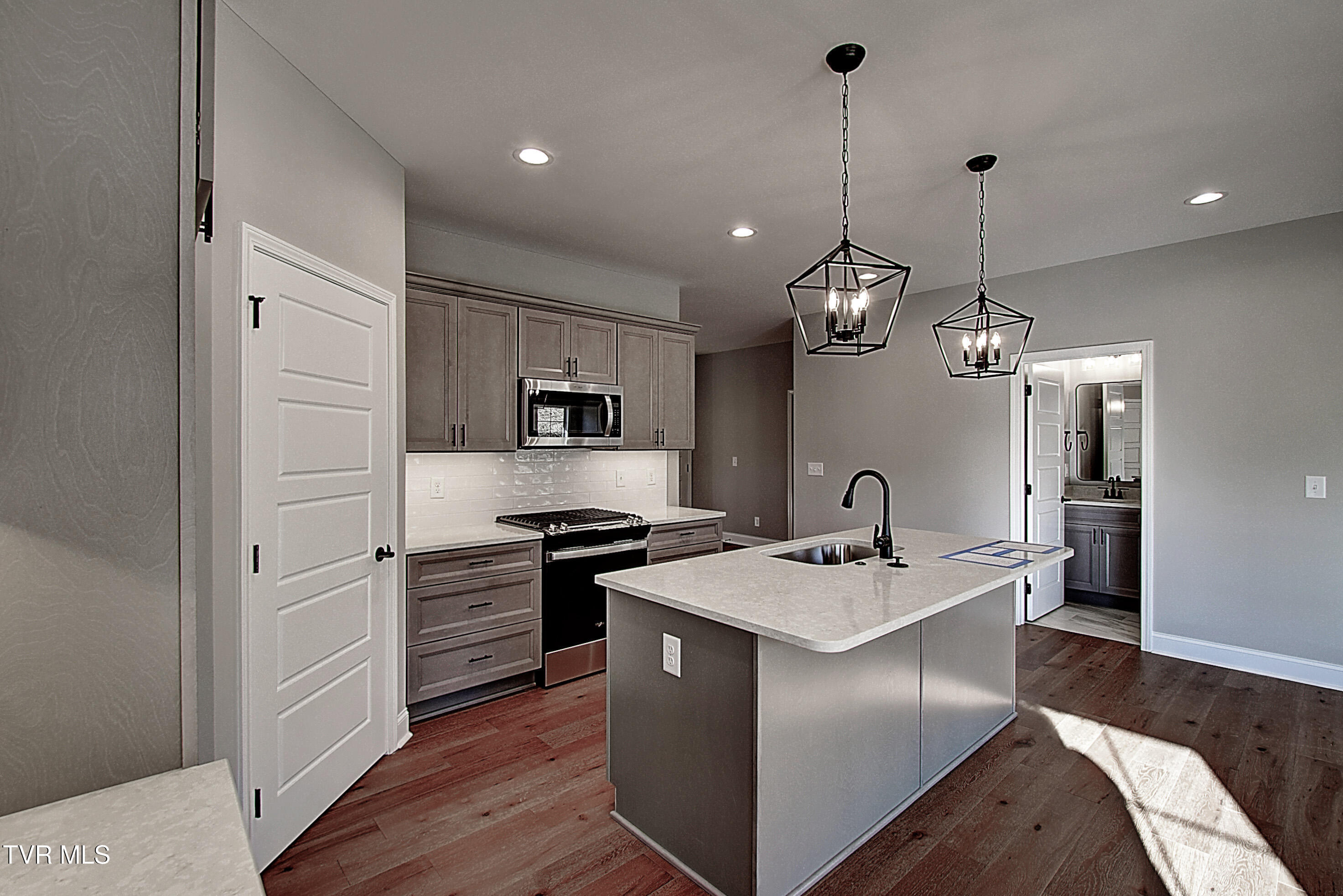 273 Ruby Rose Ridge Jonesborough, TN 37659 - Photo 15 of 30 DSC_0292And8more