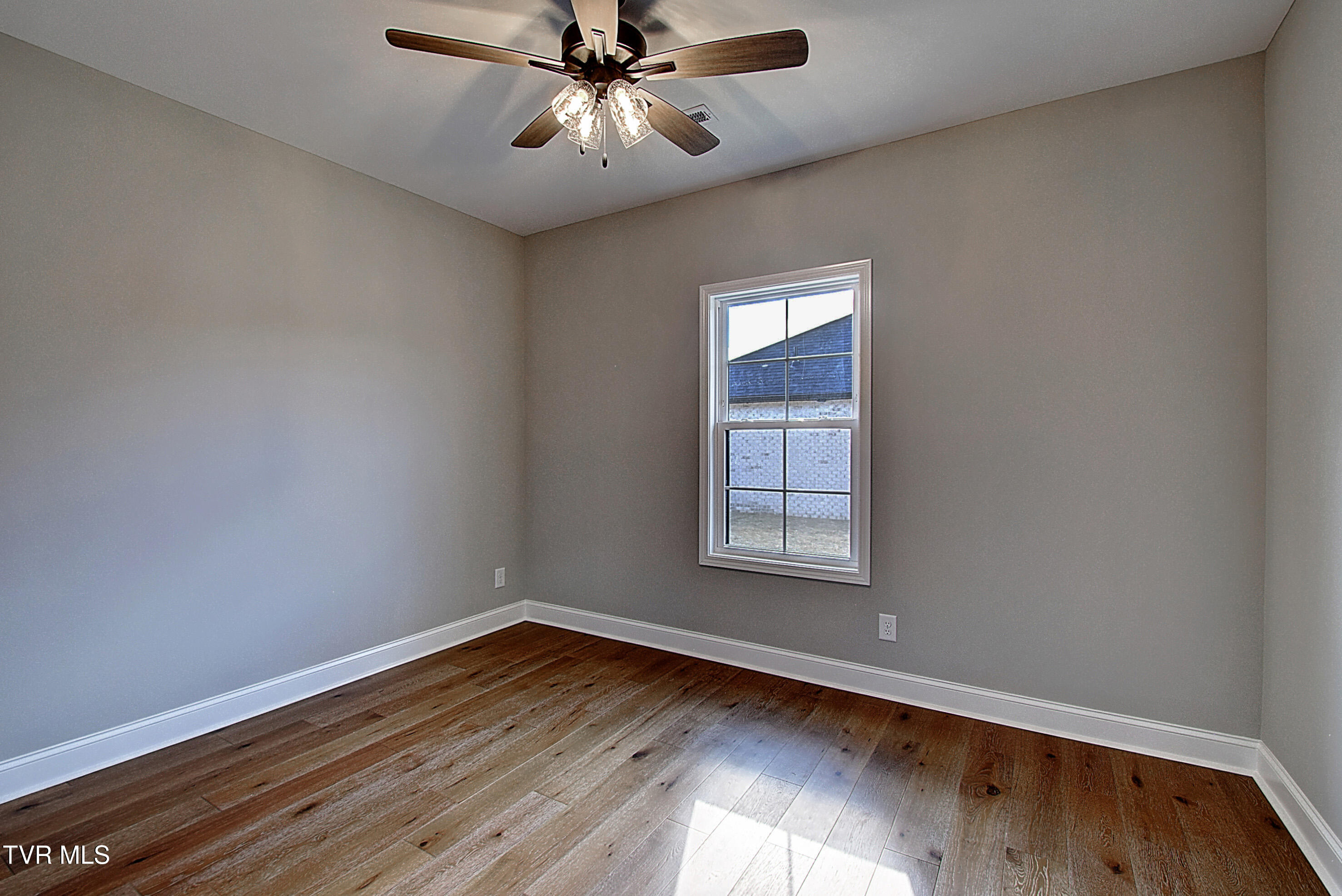 273 Ruby Rose Ridge Jonesborough, TN 37659 - Photo 25 of 30 DSC_0457And8more