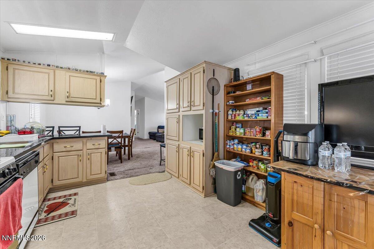 2151 Barberry Way Reno, NV 89512 - Photo 12 of 27 12-2151 Barberry Wy Reno (12 of 30)