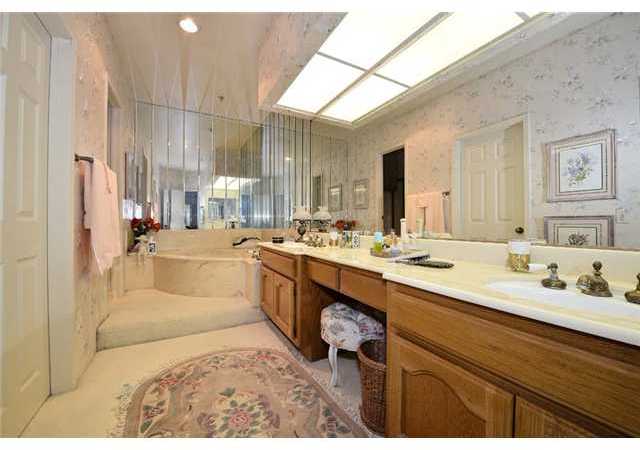 5845 Friars Road, Unit 1403 San Diego, CA 92110 - Photo 6 of 12