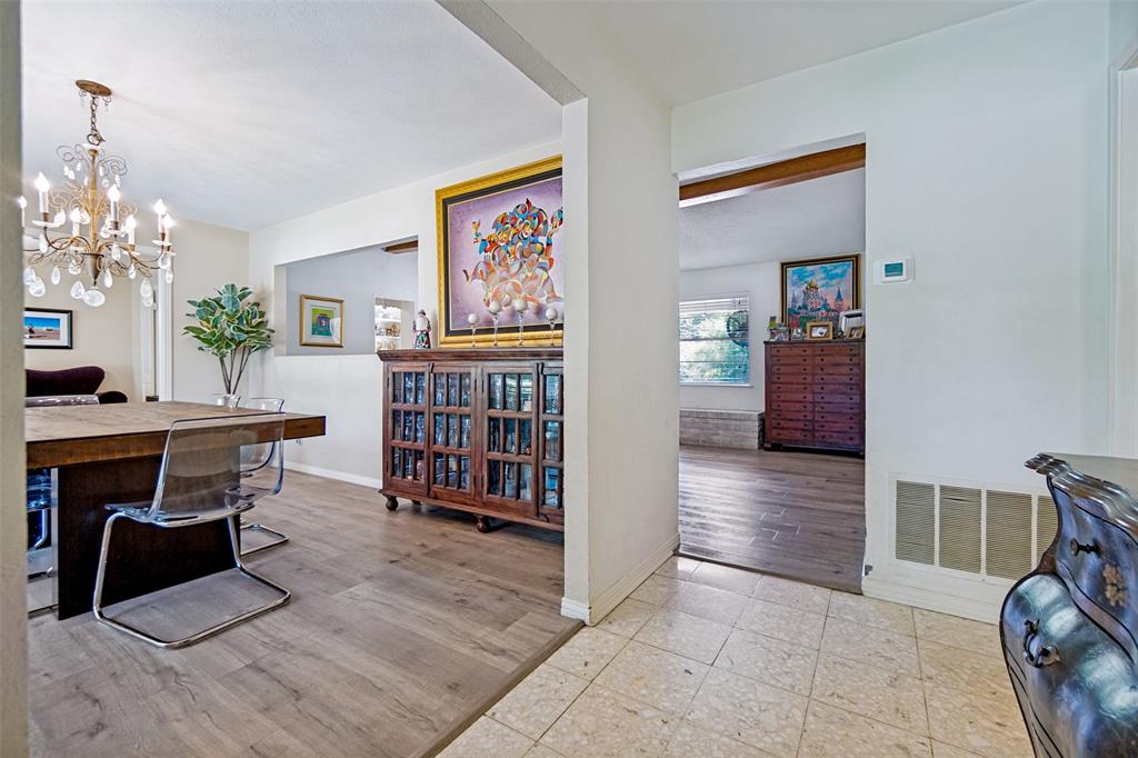 4372 Royal Ridge Drive Dallas, TX 75229 - Photo 5 of 25