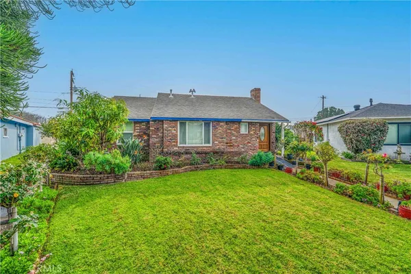 $900,000 | 12738 Gurley Avenue, Downey, CA 90242