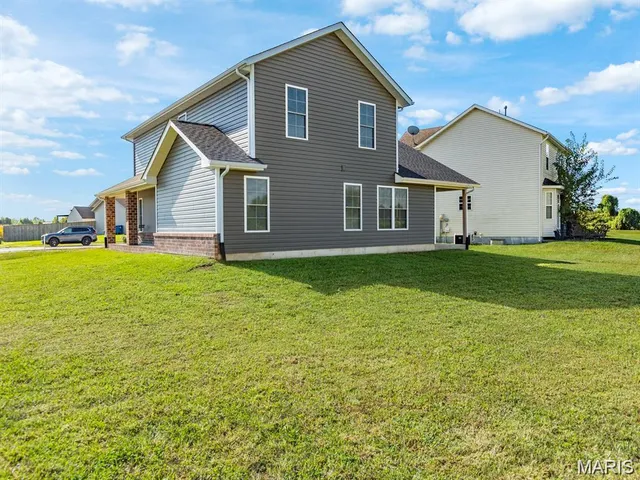 $2,800 | 3713 Justine Drive, Granite City, IL 62040