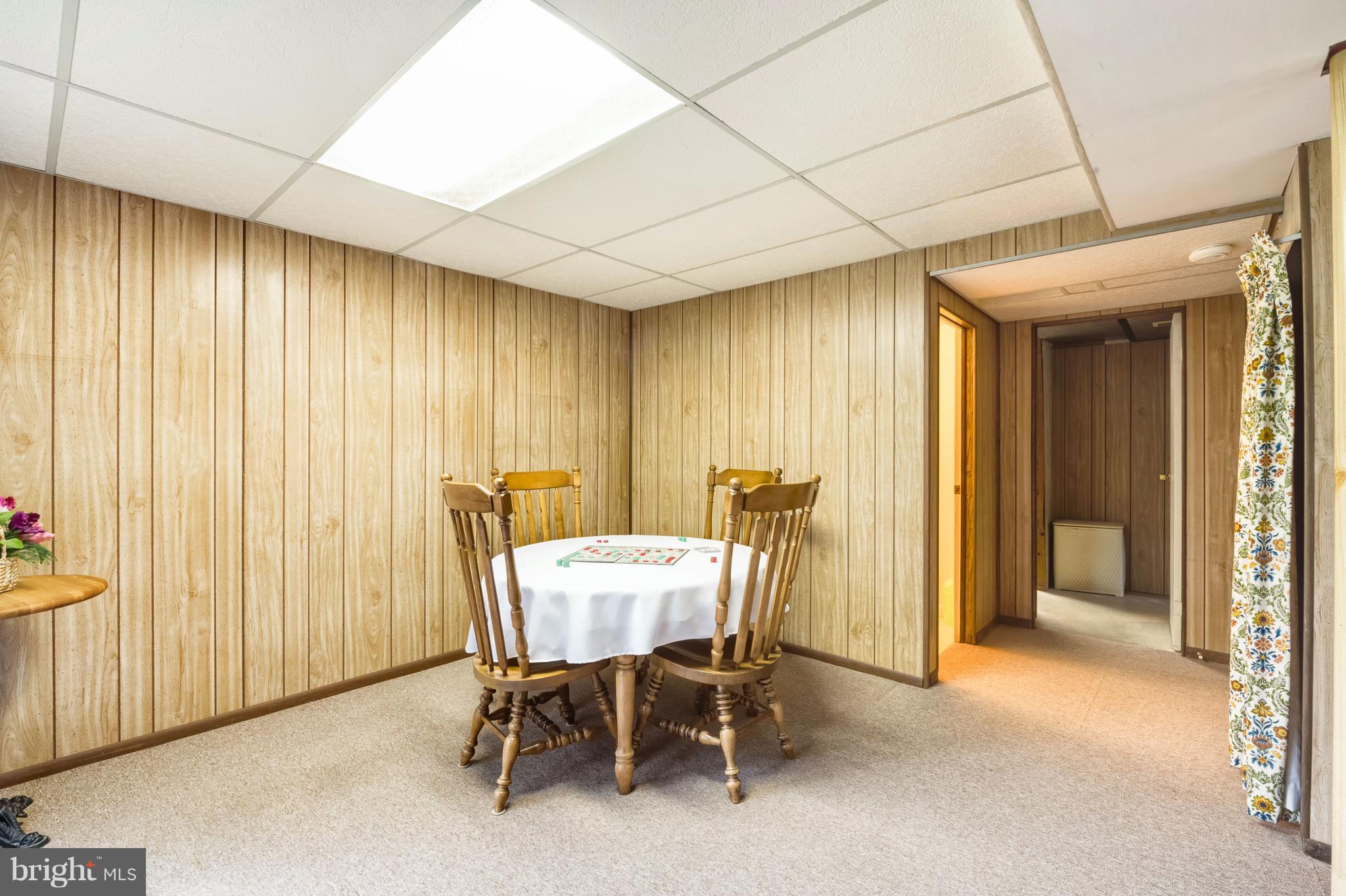 972 Tidewater Road Pasadena, MD 21122 - Photo 21 of 30 Family Room