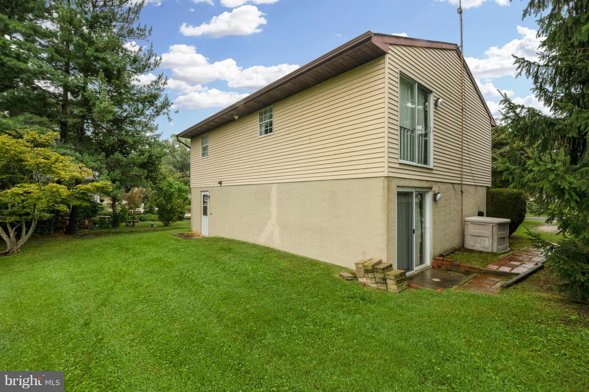 972 Tidewater Road Pasadena, MD 21122 - Photo 27 of 30 Exterior (Rear)
