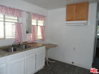 525 South Bullis Road Compton, CA 90221 - Photo 22 of 32 Gallery Image 22
