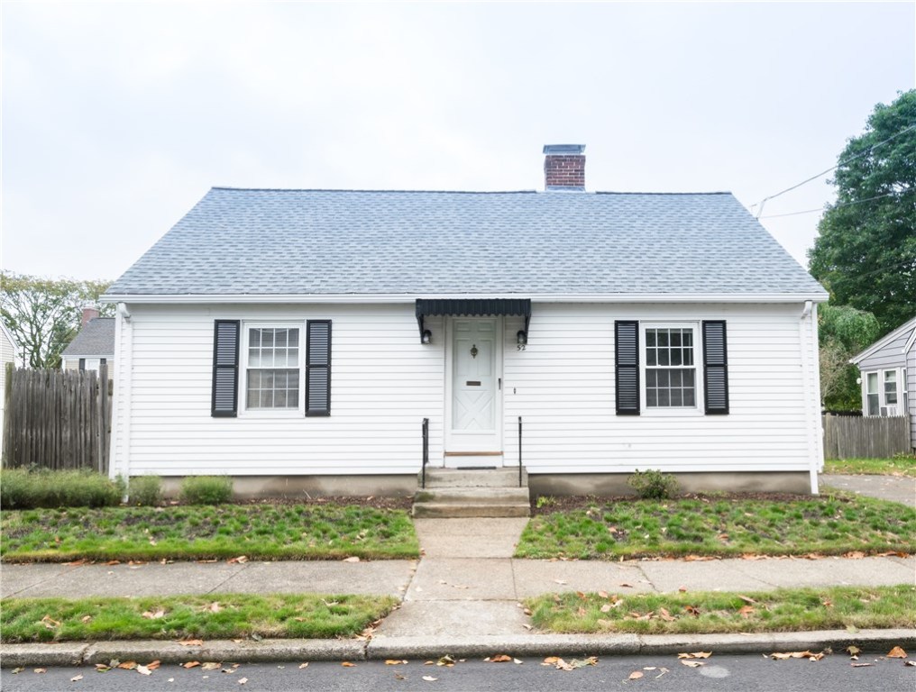 52 Edgemere Road Pawtucket, RI 02861 - Photo 1 of 18 Gallery Image 1