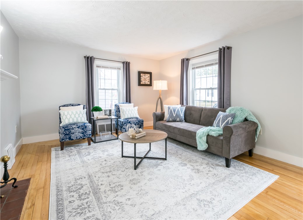 52 Edgemere Road Pawtucket, RI 02861 - Photo 6 of 18 Gallery Image 6