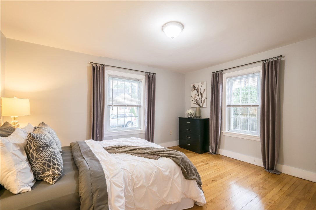 52 Edgemere Road Pawtucket, RI 02861 - Photo 8 of 18 Gallery Image 8