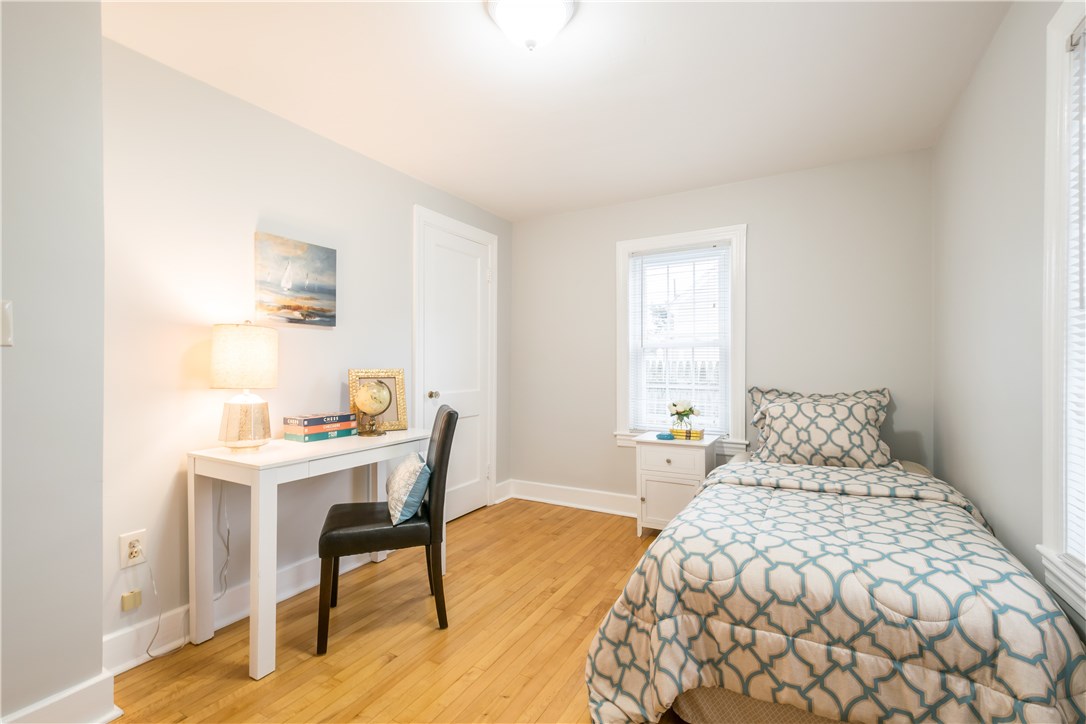 52 Edgemere Road Pawtucket, RI 02861 - Photo 10 of 18 Gallery Image 10