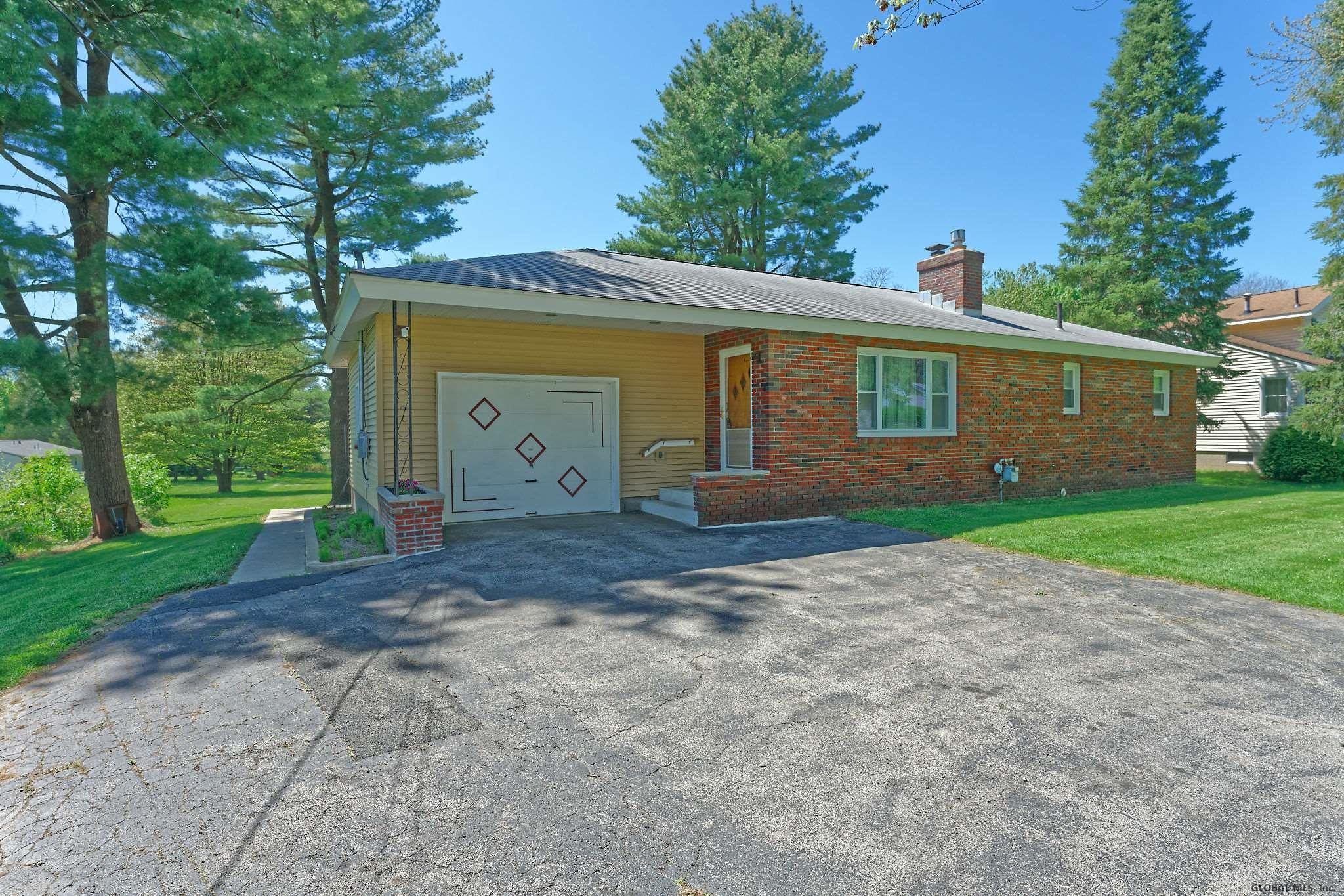 156 Consaul Road Colonie, NY 12205 - Photo 3 of 38 Photo 3