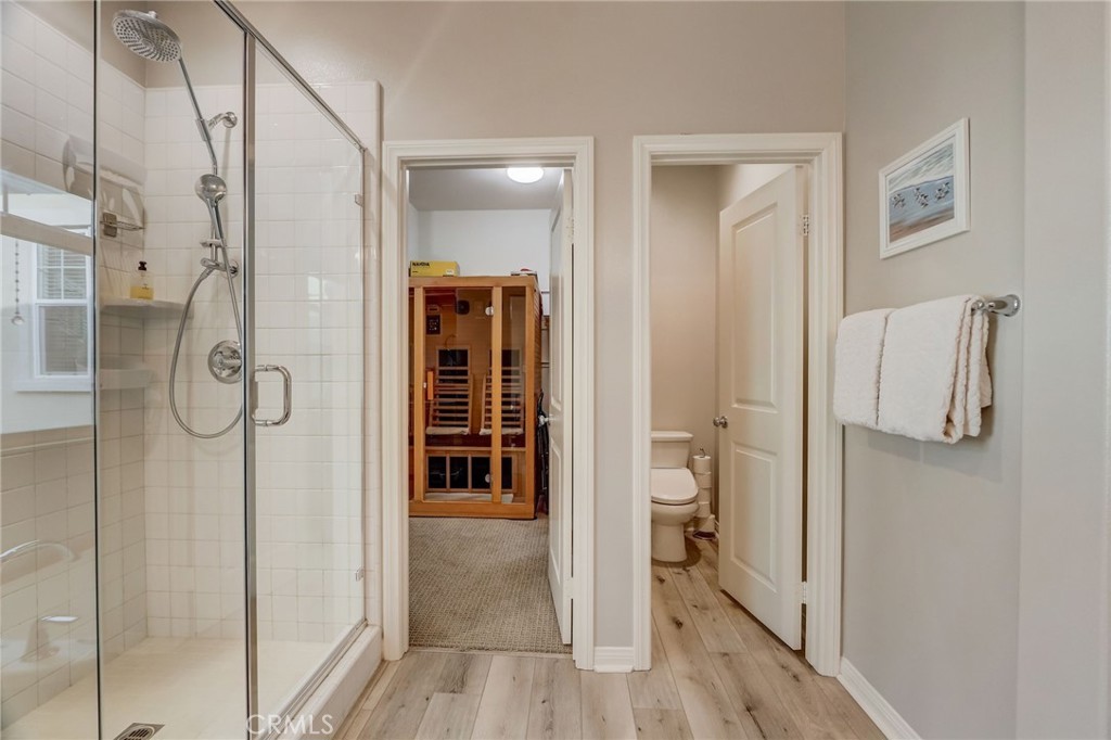 193 Stonegate Road Camarillo, CA 93010 - Photo 30 of 39 a bathroom with a shower and a sink