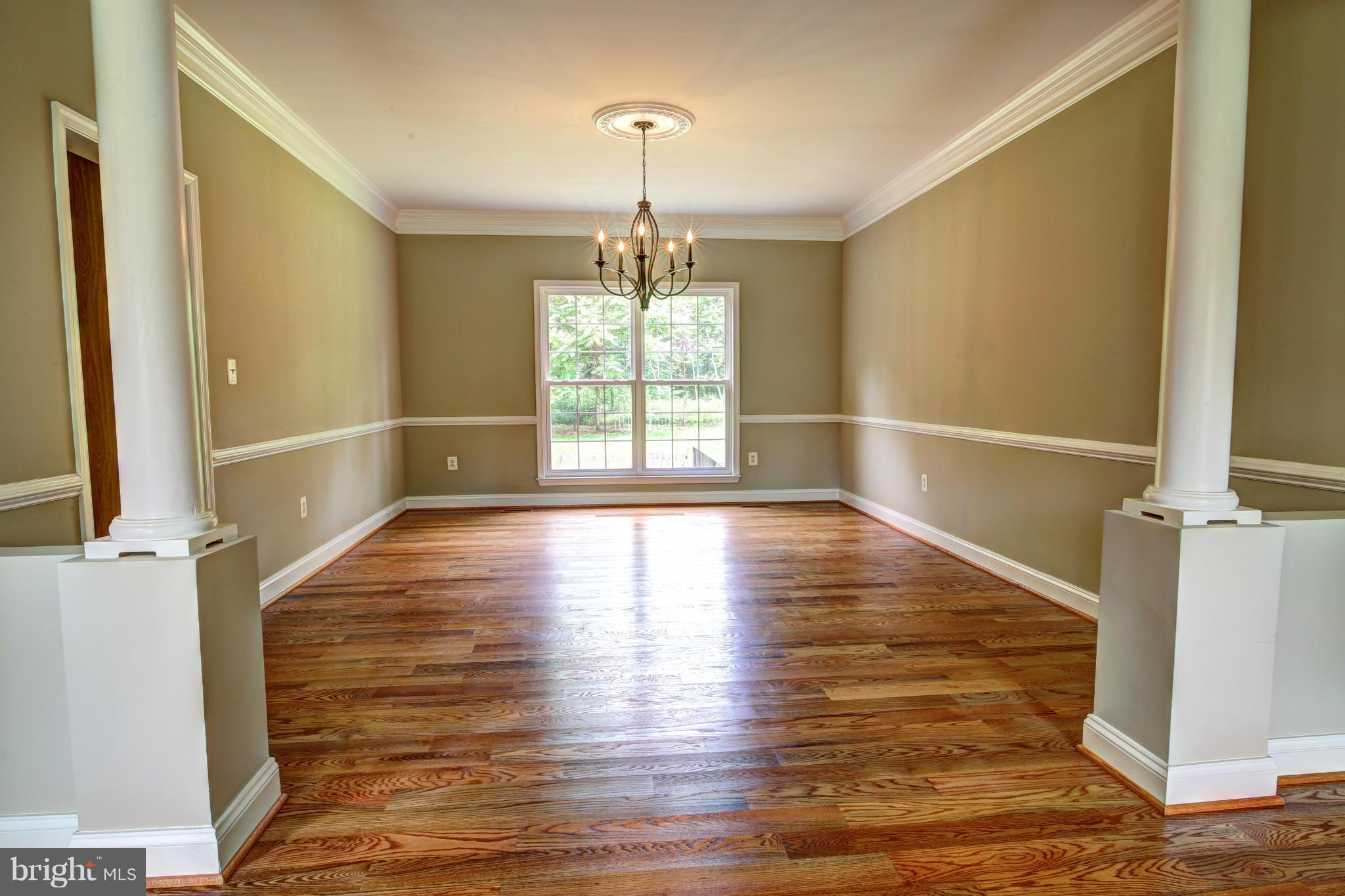 44118 Spinks Ferry Road Leesburg, VA 20176 - Photo 12 of 30 Dining Room