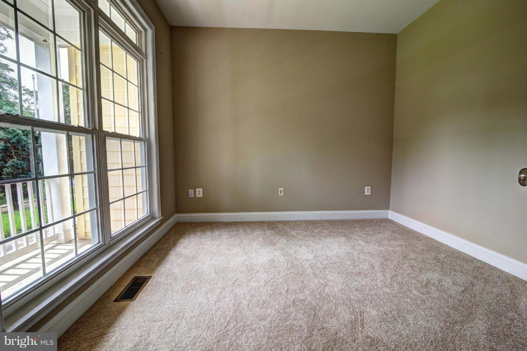 44118 Spinks Ferry Road Leesburg, VA 20176 - Photo 14 of 30 Office