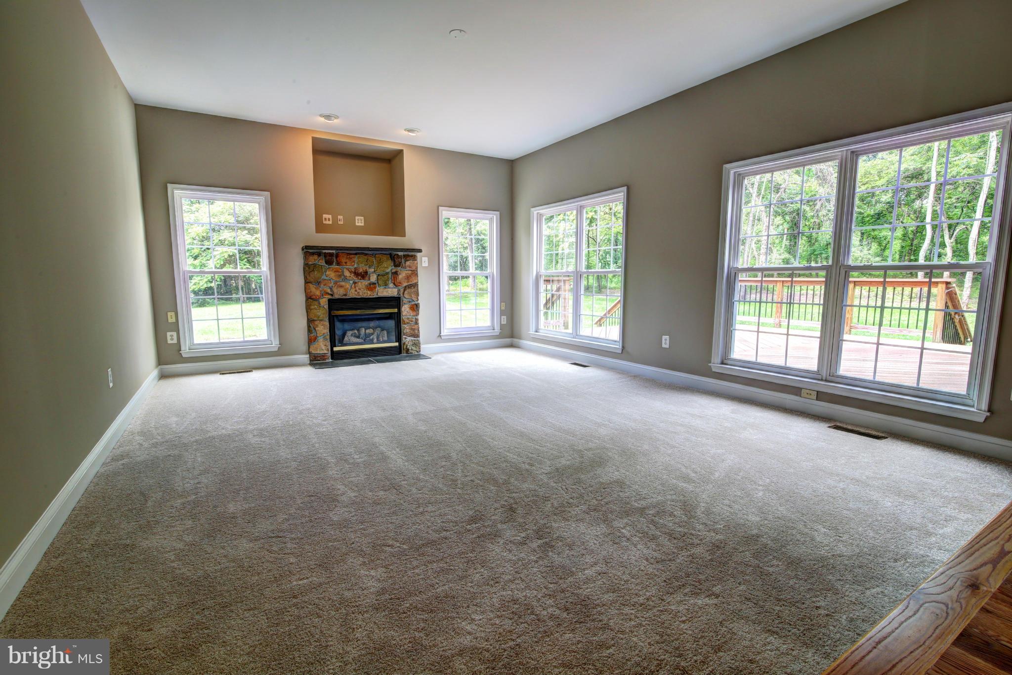 44118 Spinks Ferry Road Leesburg, VA 20176 - Photo 15 of 30 Family Room