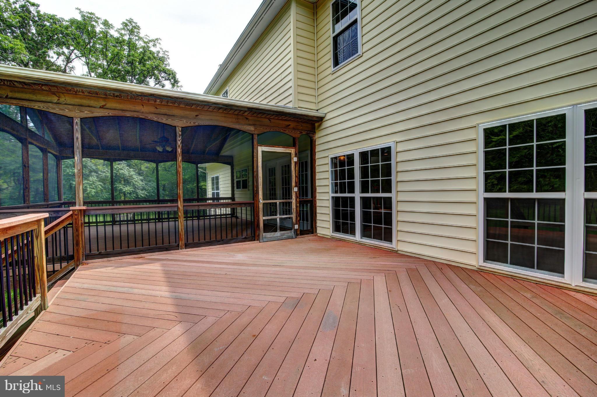 44118 Spinks Ferry Road Leesburg, VA 20176 - Photo 30 of 30 Exterior (Rear)