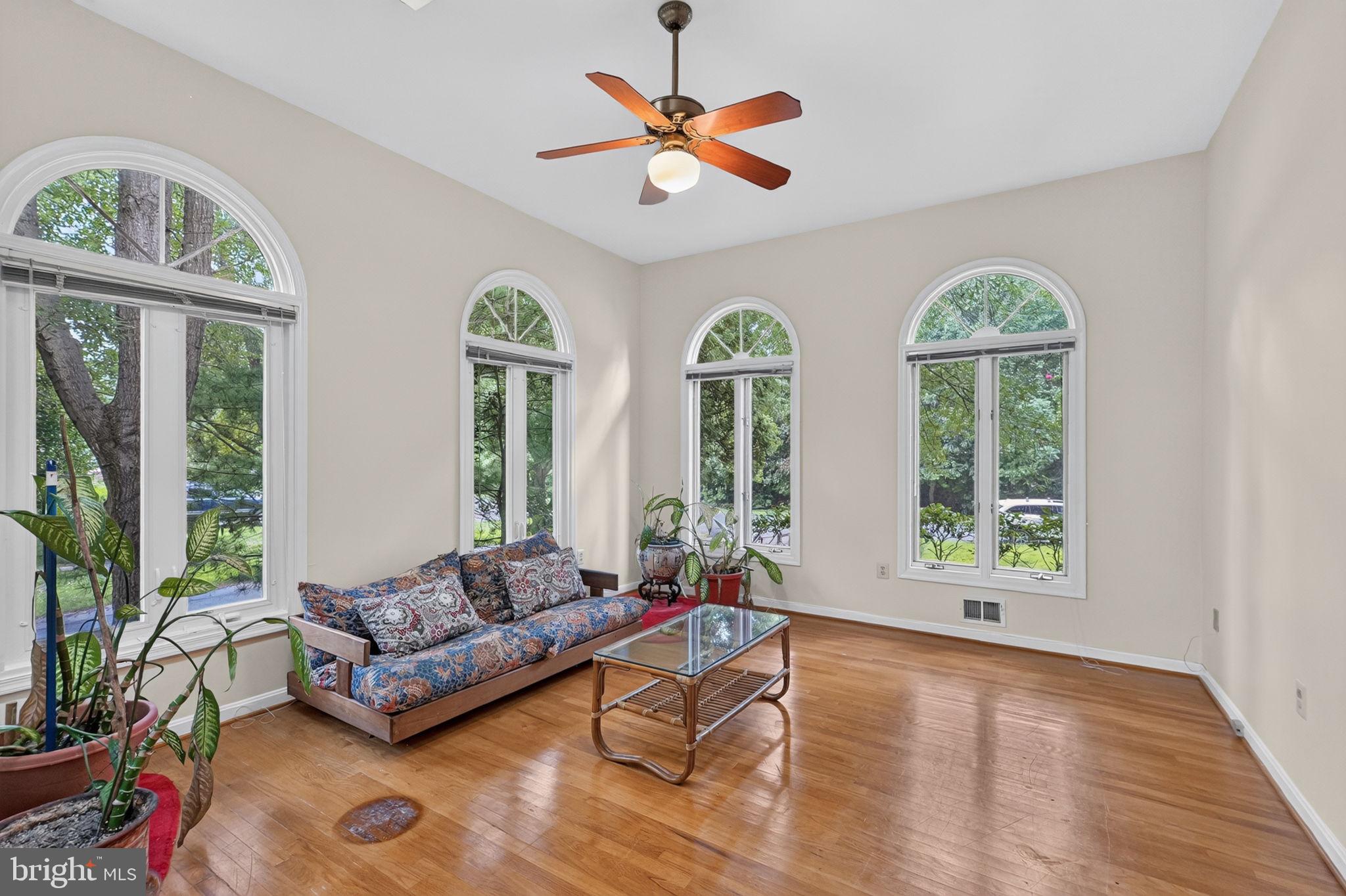 14929 Notley Road Silver Spring, MD 20905 - Photo 9 of 69 Sun Room