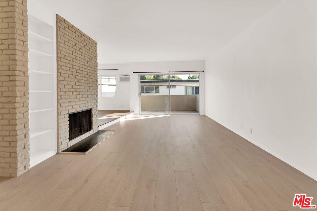 1424 Amherst Avenue, Unit 207 Los Angeles, CA 90025 - Photo 15 of 28