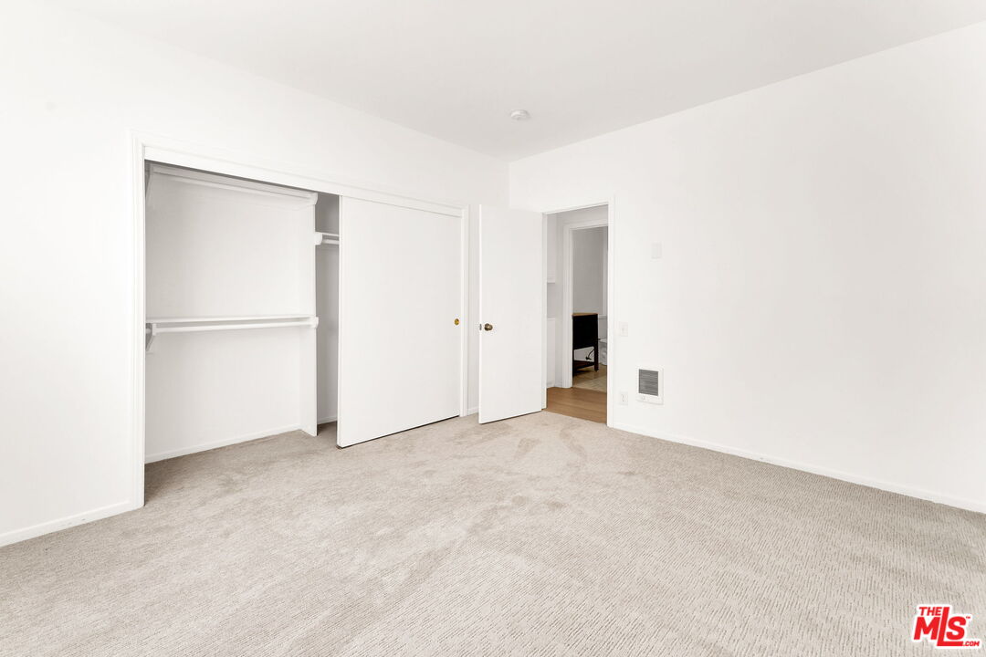 1424 Amherst Avenue, Unit 207 Los Angeles, CA 90025 - Photo 26 of 28