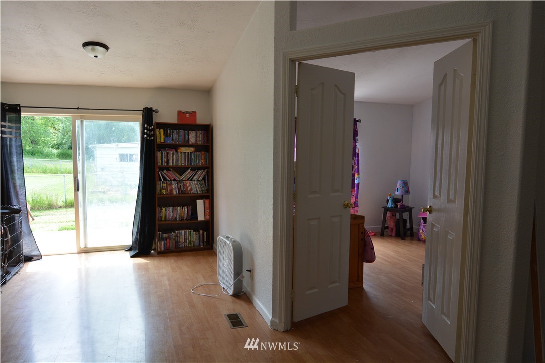 5506 Mt Solo Road Longview, WA 98632 - Photo 6 of 25