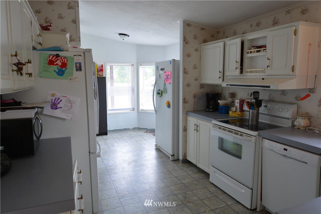 5506 Mt Solo Road Longview, WA 98632 - Photo 7 of 25