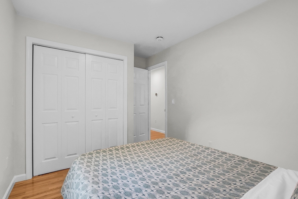 43 B Ossamequin Road Billerica, MA 01821 - Photo 14 of 38 Gallery Image 14