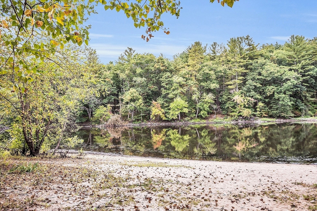 43 B Ossamequin Road Billerica, MA 01821 - Photo 37 of 38 Gallery Image 37